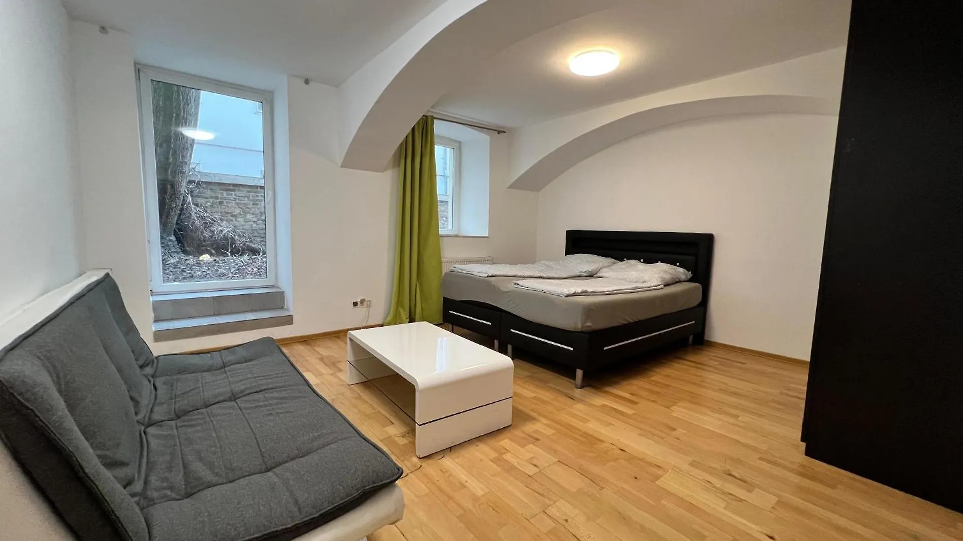 Cozy Studio Apt - Near Prater Ferris Wheel Viena 0*,  Austria